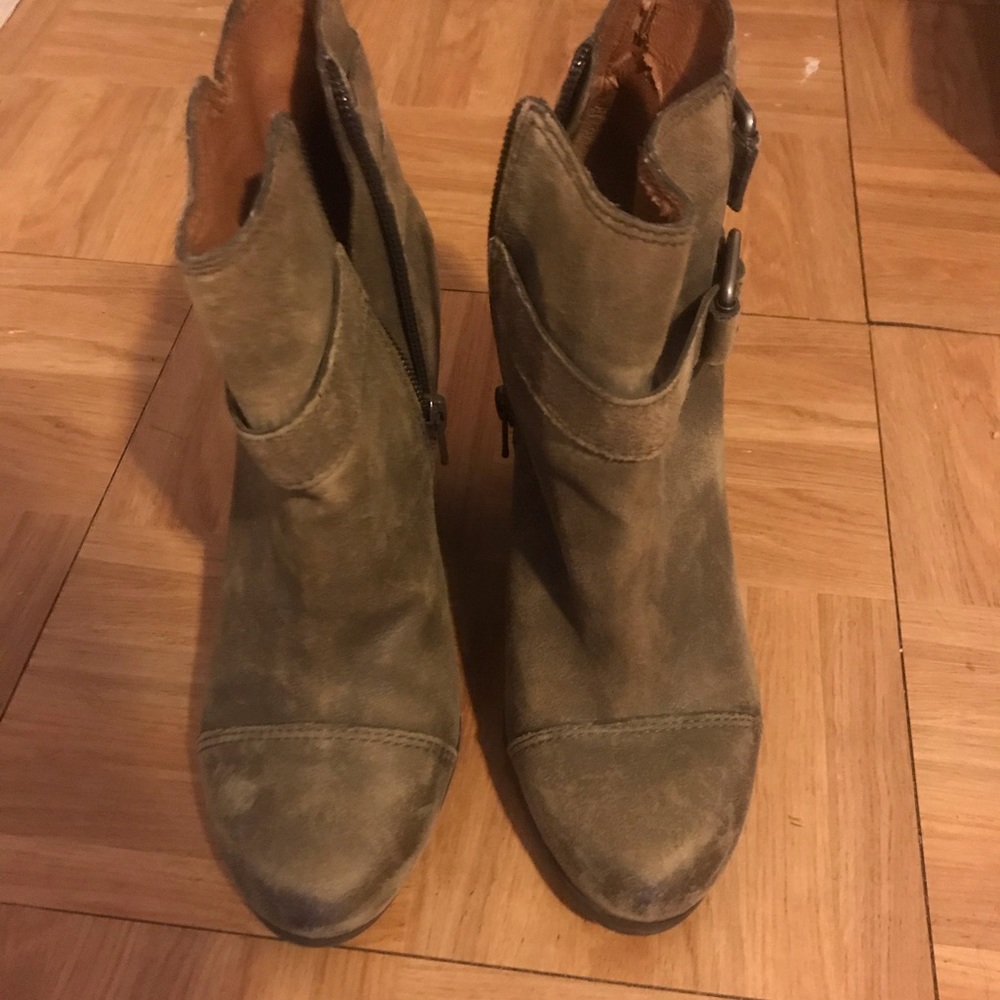 Ankle boots with heel